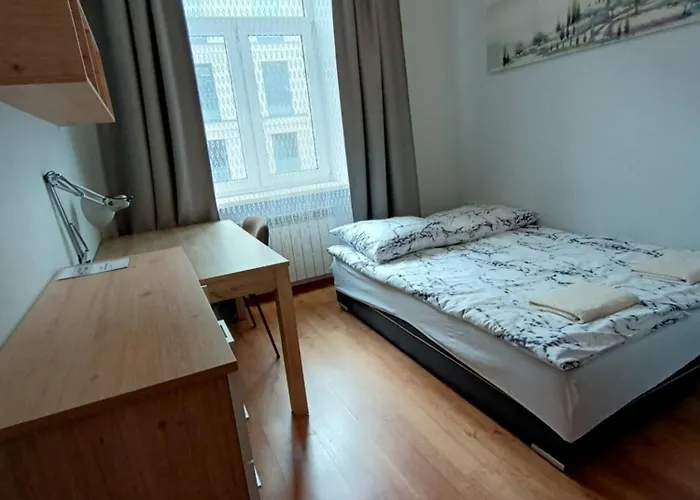 Premium Centum, Parking, Dostep Na Kod * Лодзь